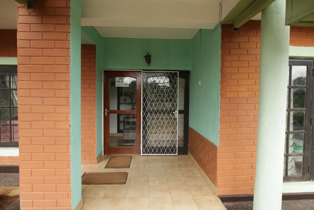 Araliya Holiday Bungalow Kandy Extérieur photo